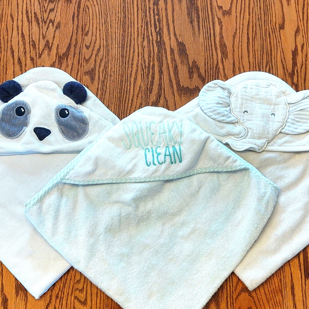 Infant/Baby Hooded Towels (3)